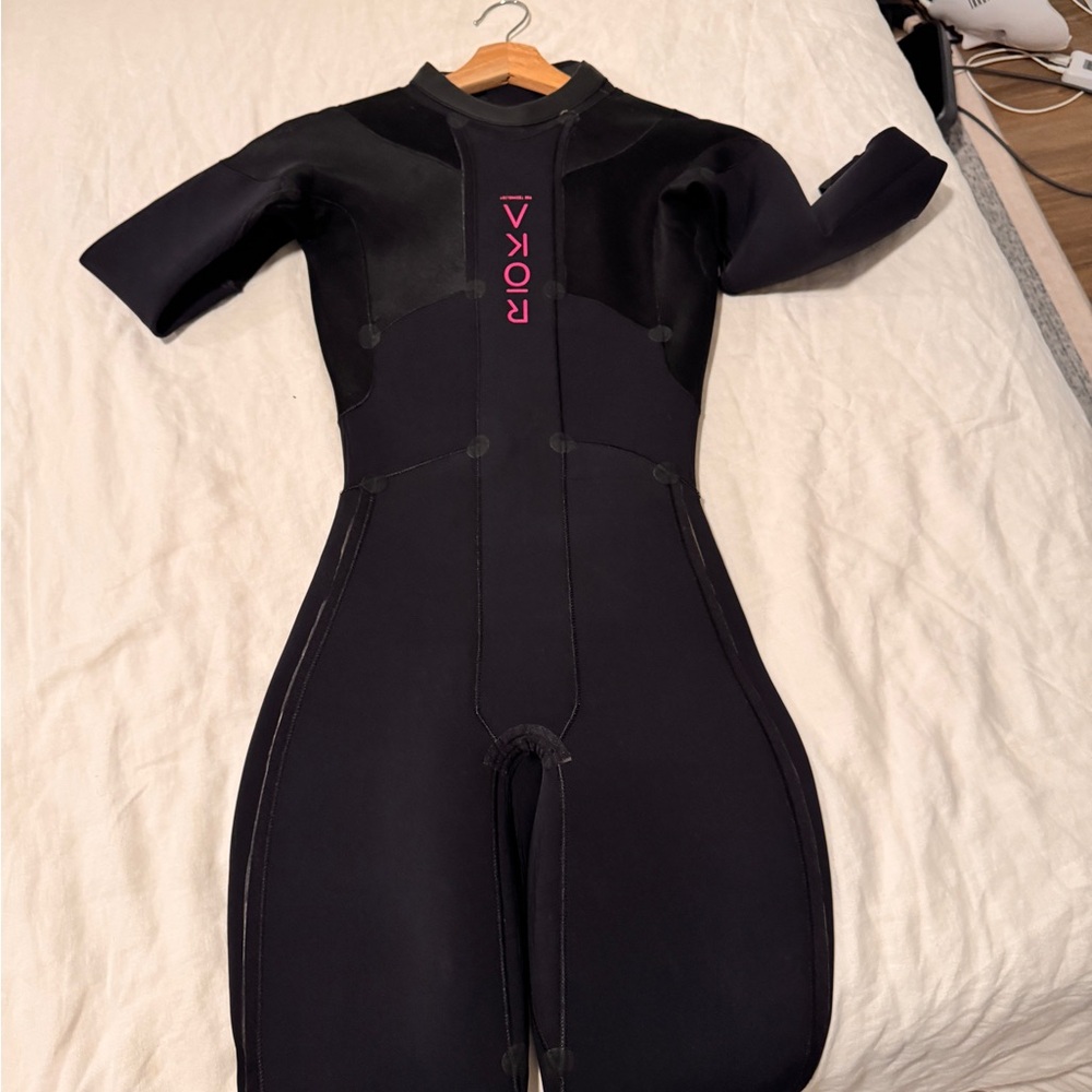 Roka wet suit
